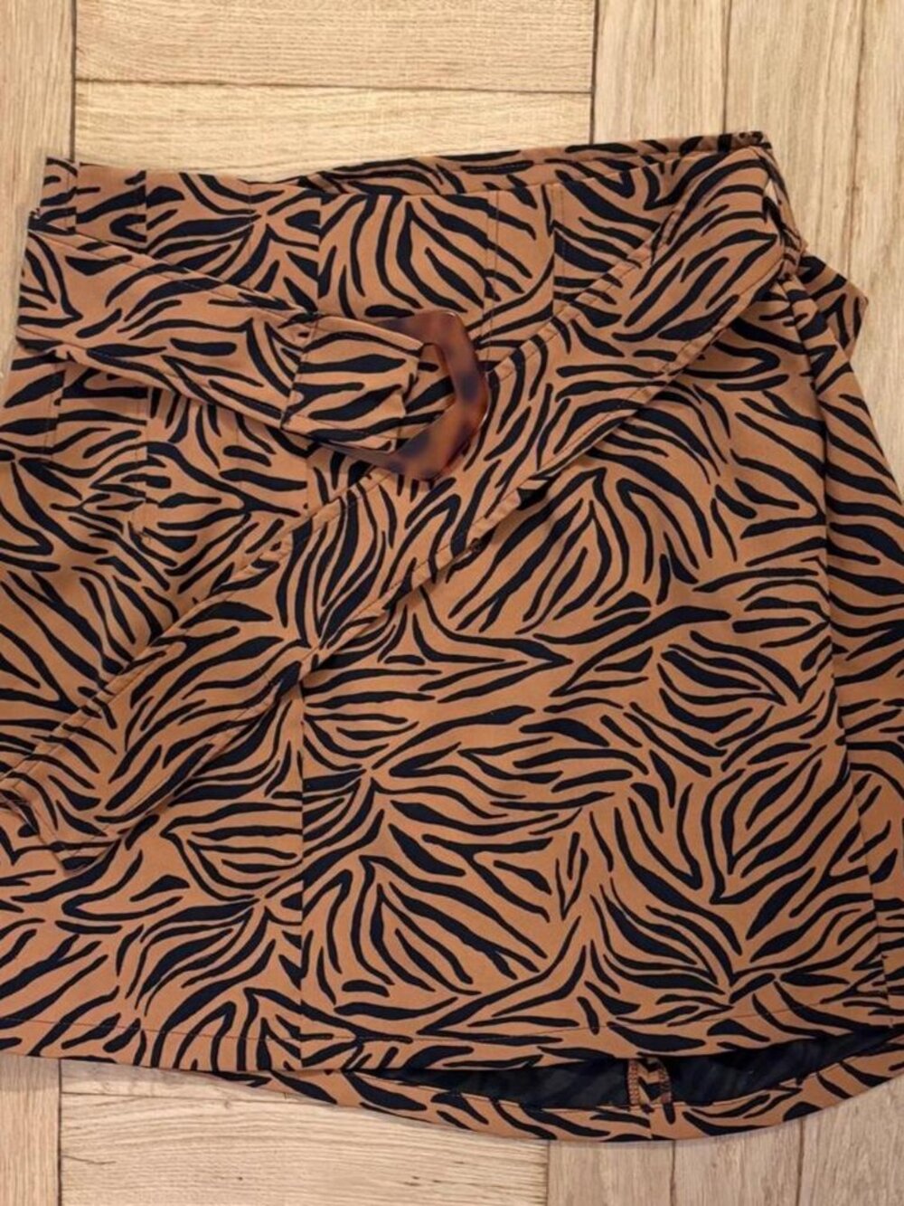 Zara brown/orange and black zebra print mini skirt in a L #animalprint #trendy